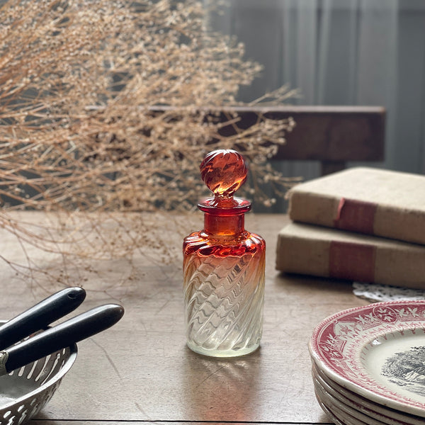 バカラ社「ツイステッド・バンブー」パフュームボトル（香水瓶