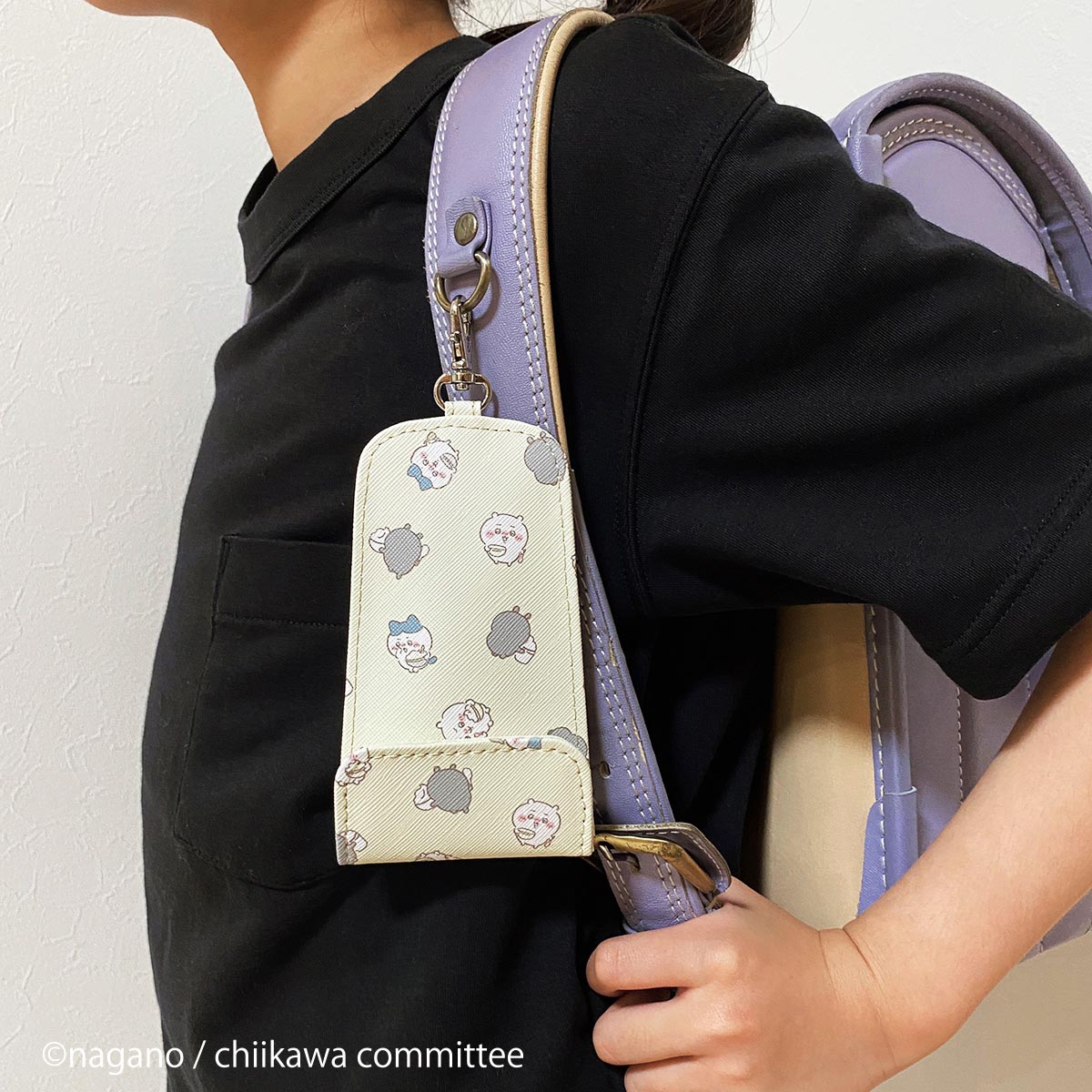 ちいかわ リール付きキーケース（ピンク） | ちいかわマーケット 公式