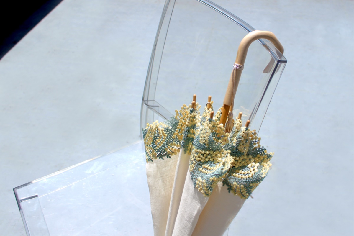 貴婦人の三種の神器「日傘」。近沢レース店の日傘の魅力に迫る