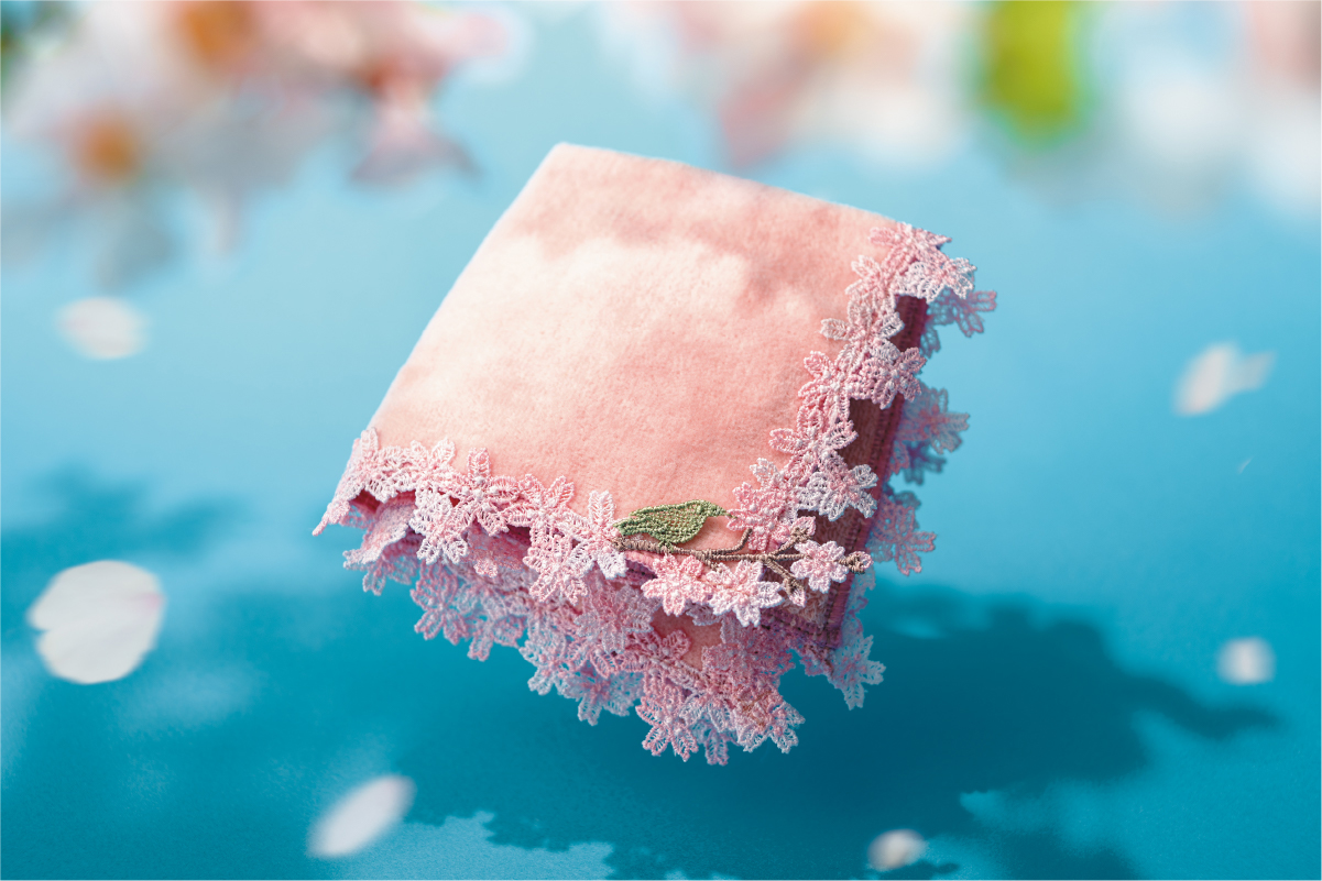 高貴で清純な日本の桜。近沢レース店の歴代の「桜シリーズ」をご紹介