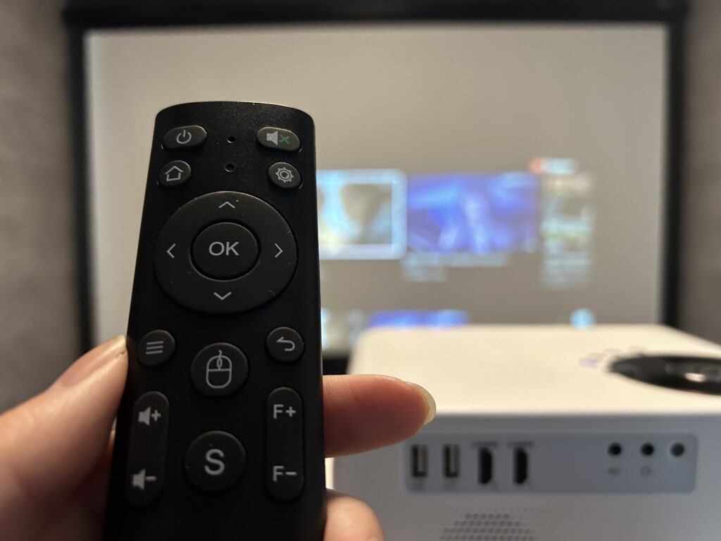 WiMiUS P63 プロジェクター リモコン 電源コード HDMIコード 箱 コスパ