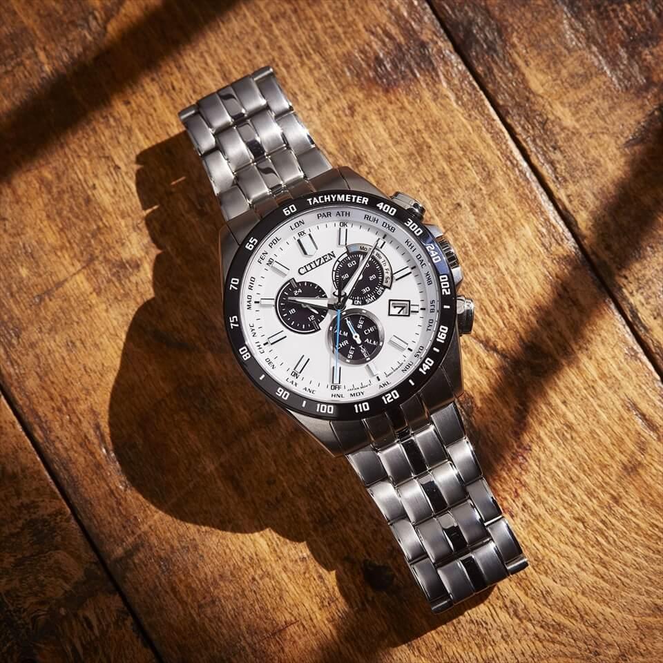 新品CITIZEN エコドライブ クロノグラフ CB5874-90E BOX付き CITIZEN