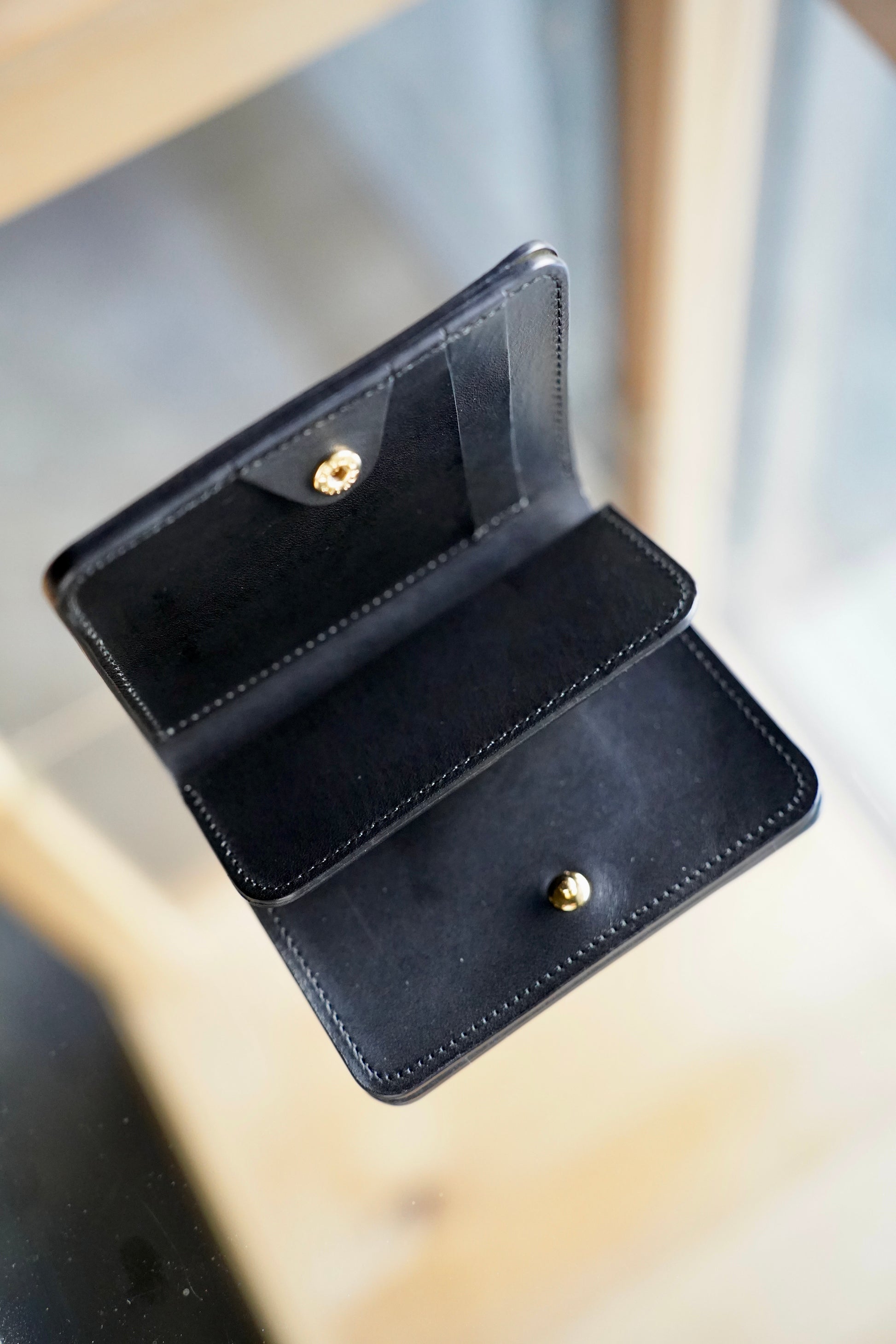 MEN forme/フォルメ Post wallet CORDVAN black – _COMES THE SUN