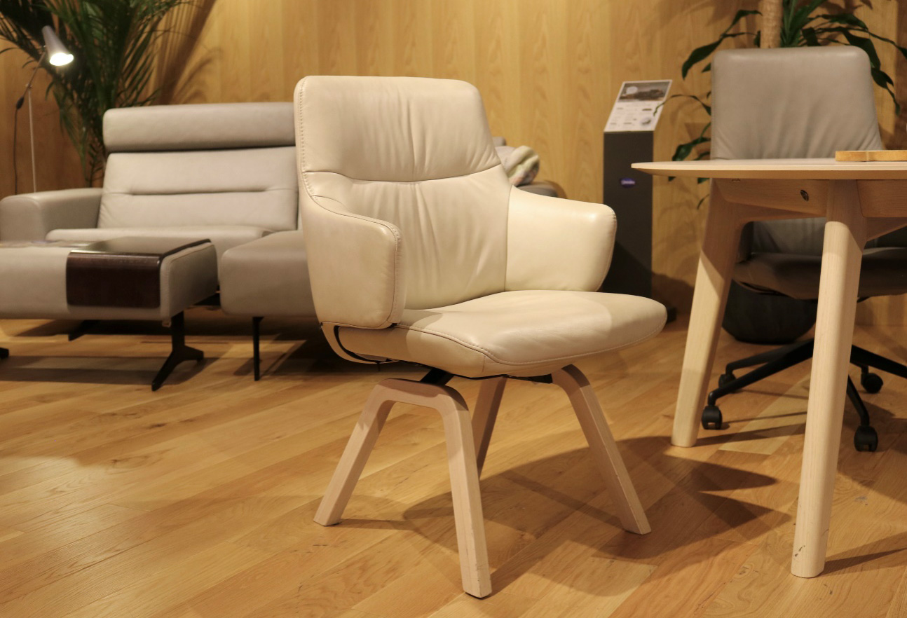 Stressless®リクライニングチェアが提供する