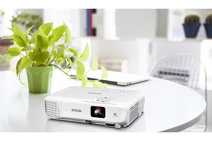 エプソン EB-W06 ホームプロジェクター60型スクリーン/HDMIケーブル