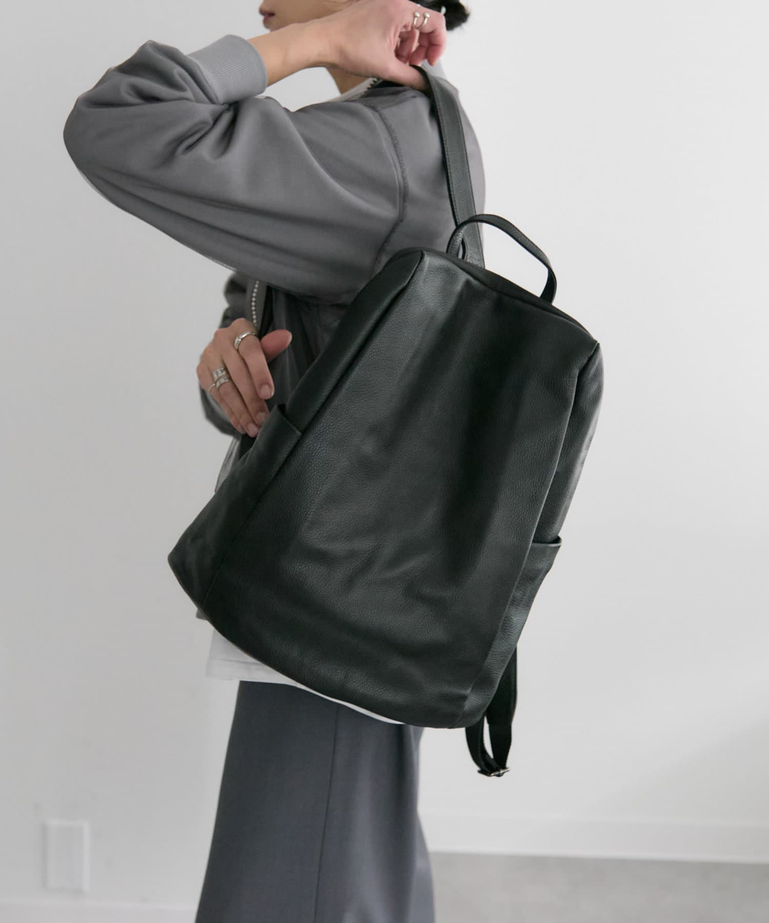 通勤・お仕事バッグ/本革/軽量/A4サイズ対応》NEWスタンドリュック