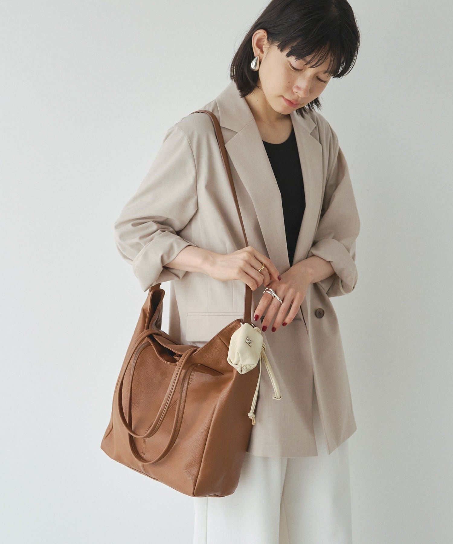 カラビナ付き レザーミニポーチ型チャーム | russet(ラシット