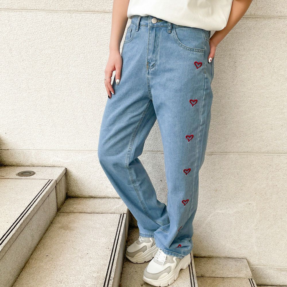 ハート刺しゅう×ストレート》レディース デニムパンツ ゆるシルエット