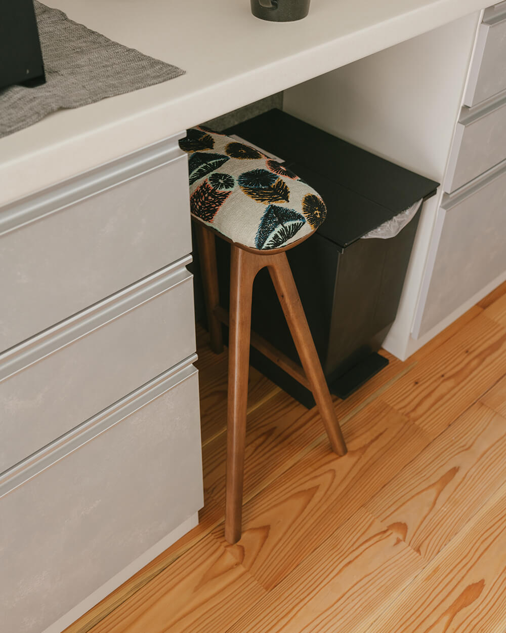 送料込】キッチンスツールBK(H630) ＋ミナ ペルホネン( mina perhonen