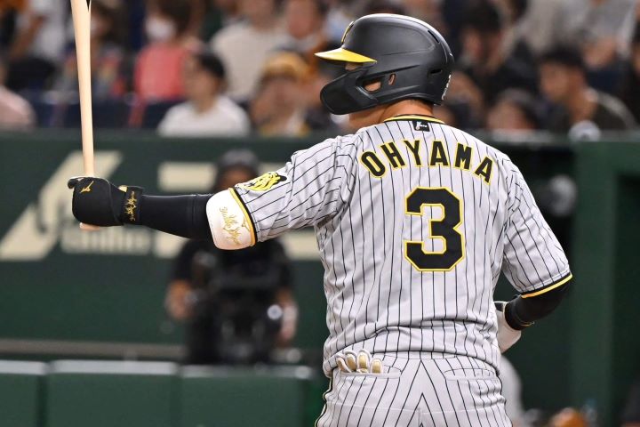 無情な岡田体制の終幕から待ったなし 新体制下の阪神がFA争奪戦も予想