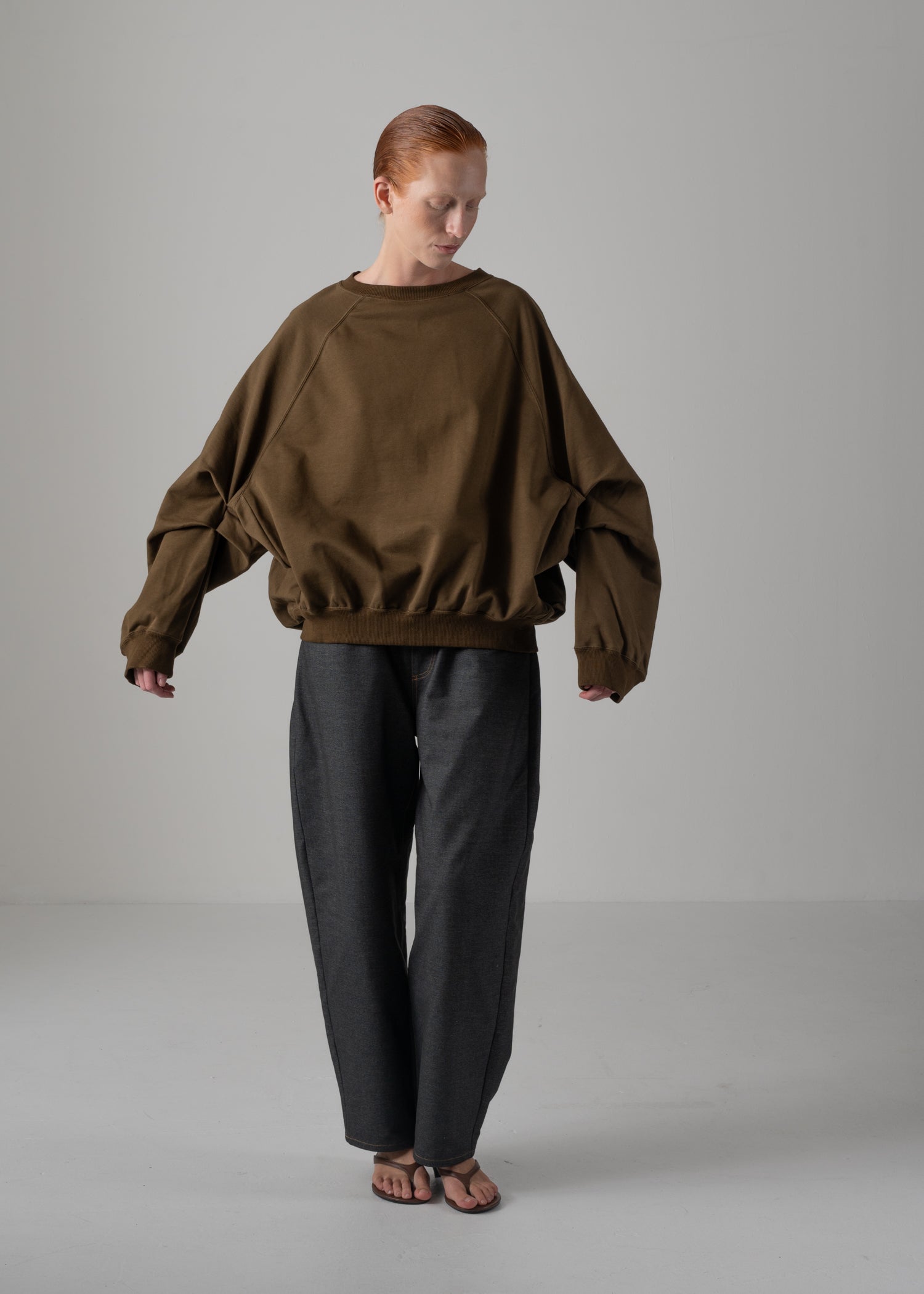 LEILA WIDE CUFF SWEAT SHIRT, Oversized sweatshirt, Made in Japan