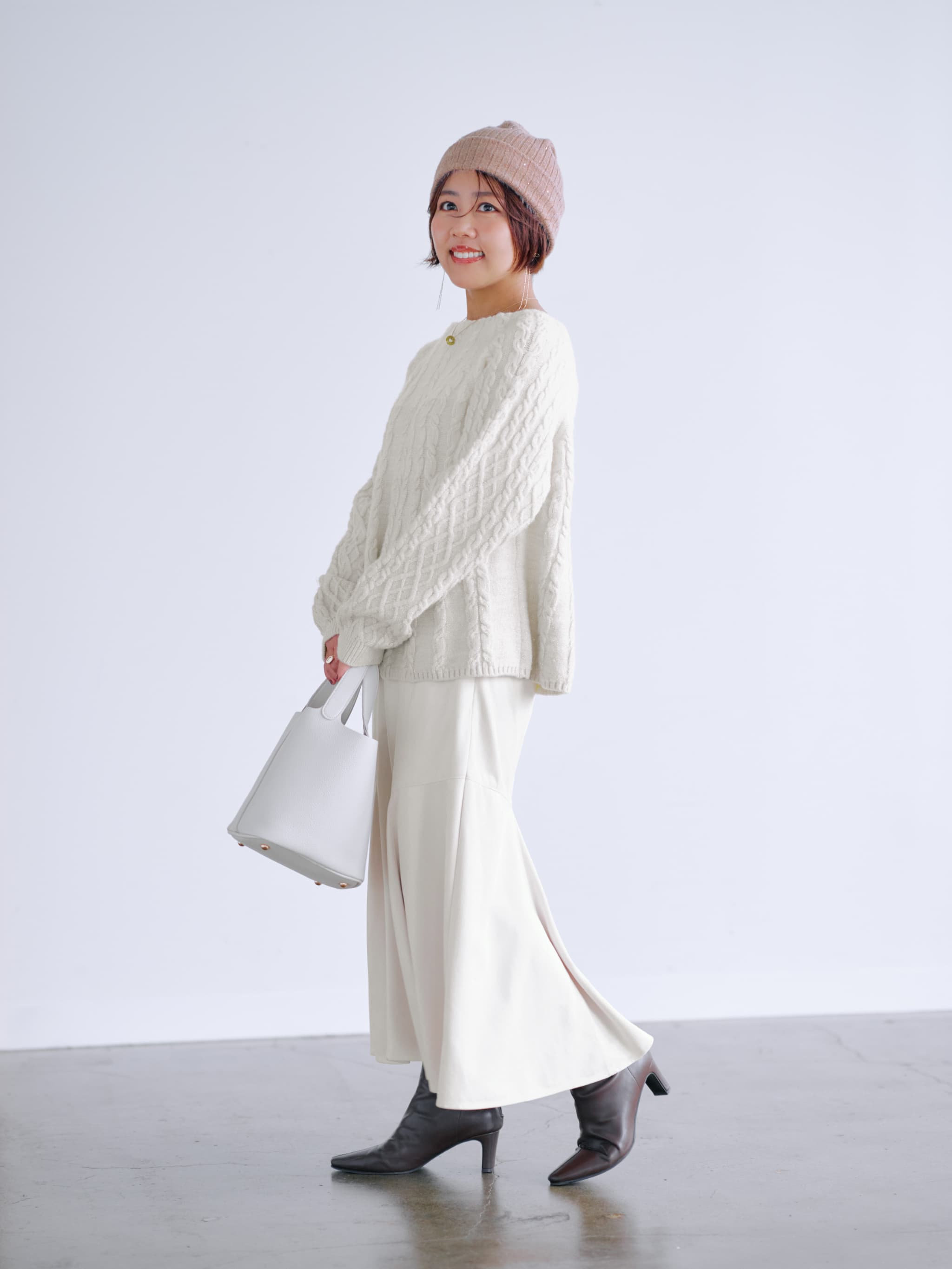 ラメグラデーションケーブルニット | 小柄・低身長女性向け