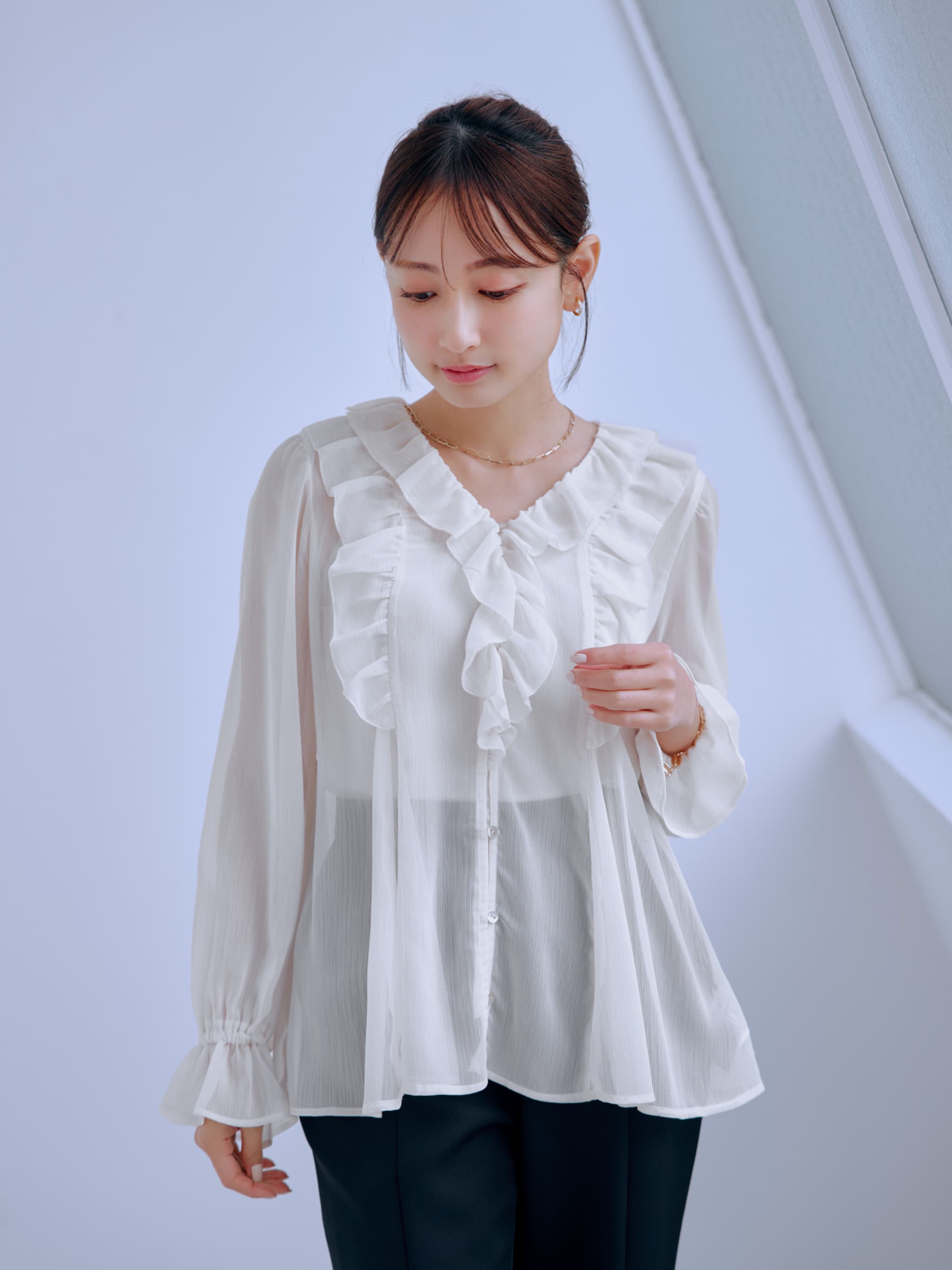 シアー楊柳ラッフルブラウス | 小柄・低身長女性向けファッション通販