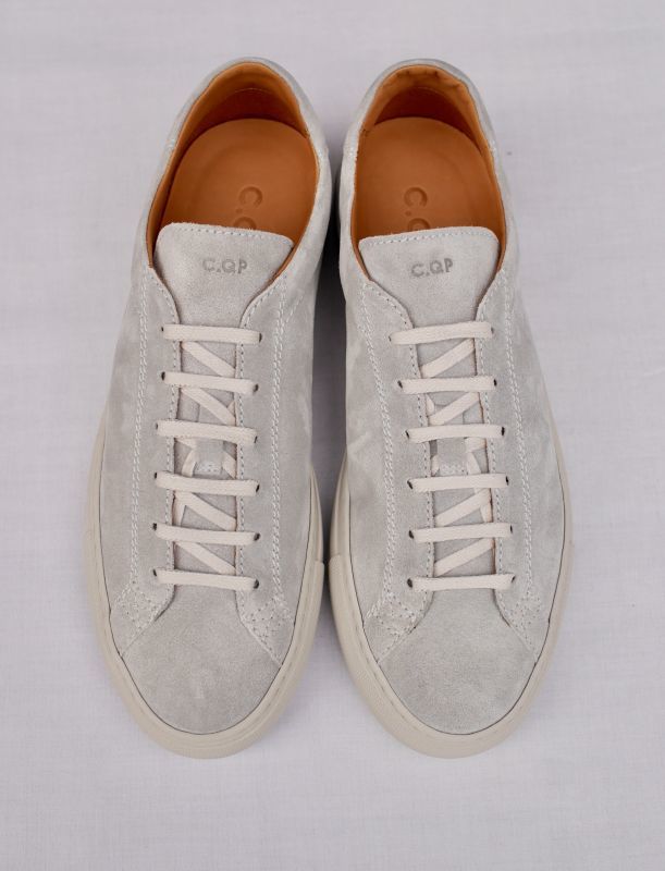C.QP (シーキューピー) レザースニーカー ライトグレー・スエード - COL