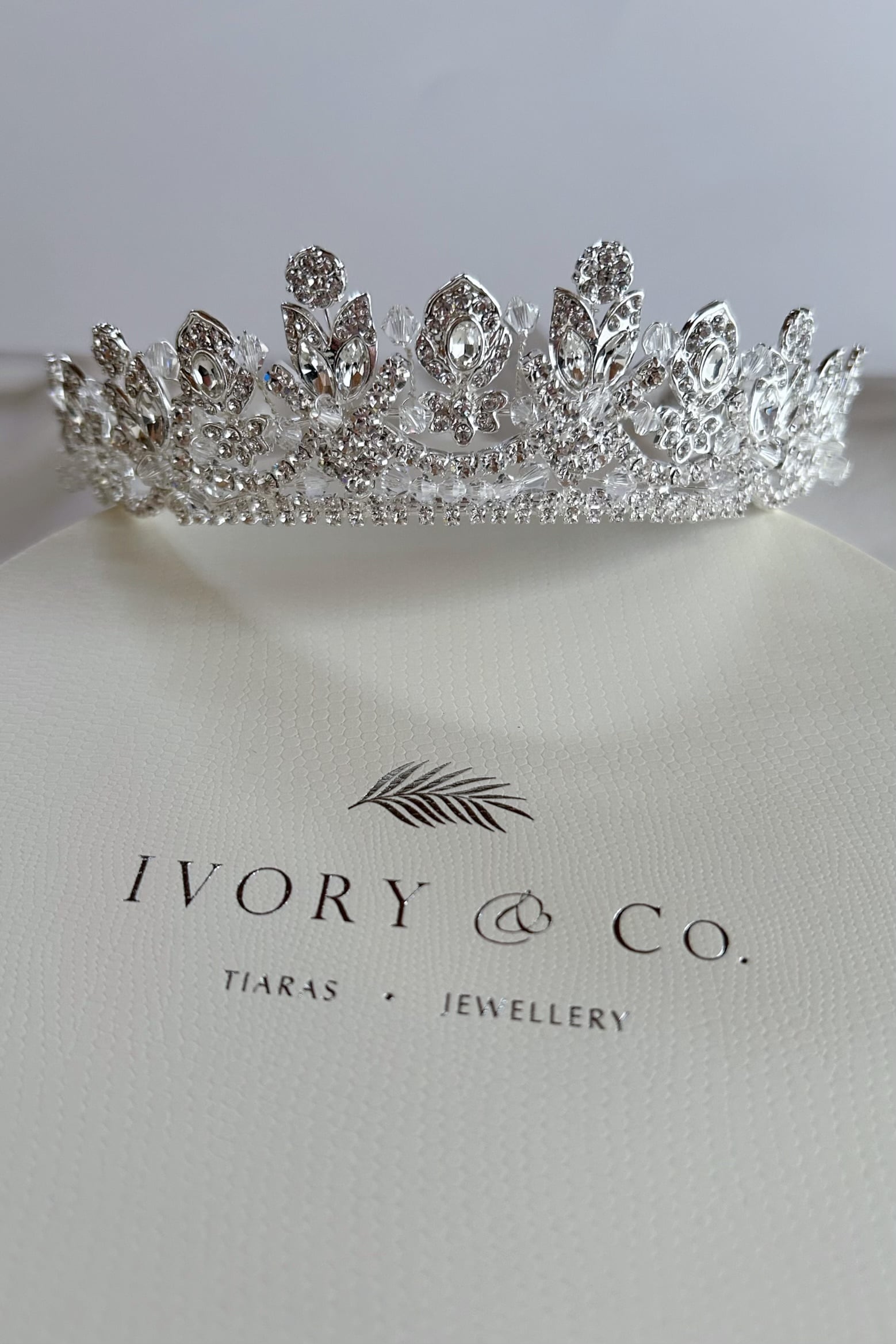 レンタル]Ivory & Co. アイボリーアンドコー ALEXANDRA TIARA
