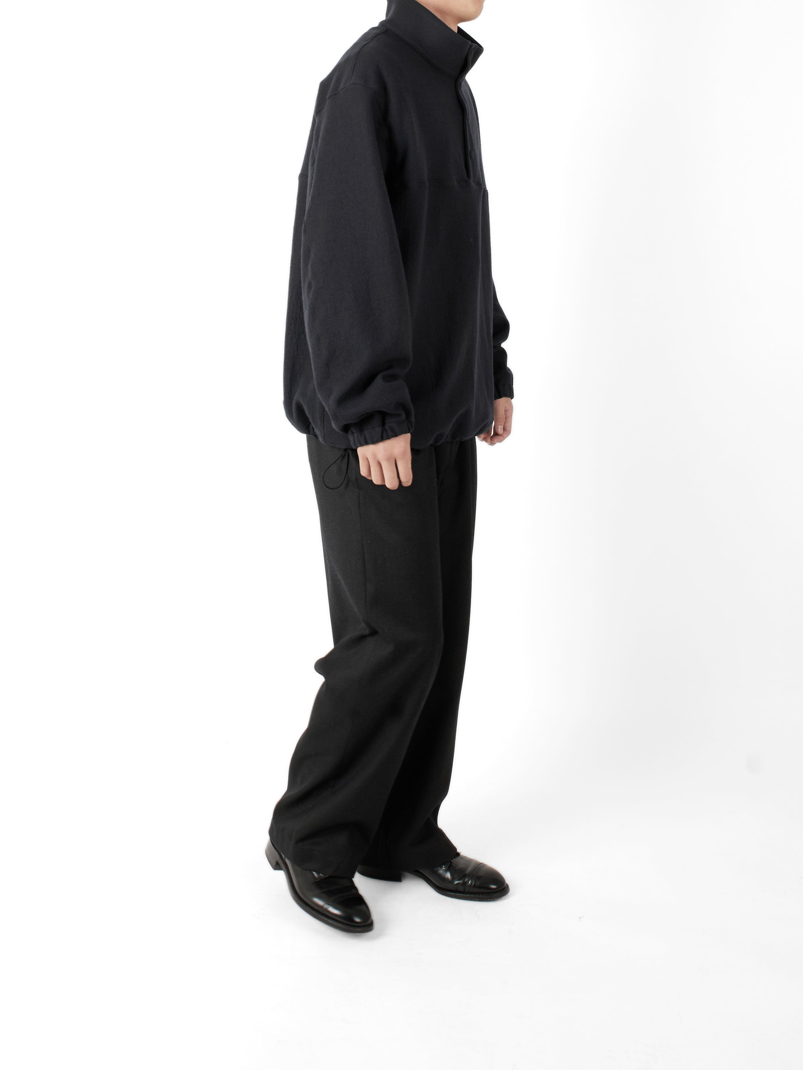 Super130's WORSTED WOOL LIGHT MILLED WIDE PANTS｜TOP BLACK – Cornier