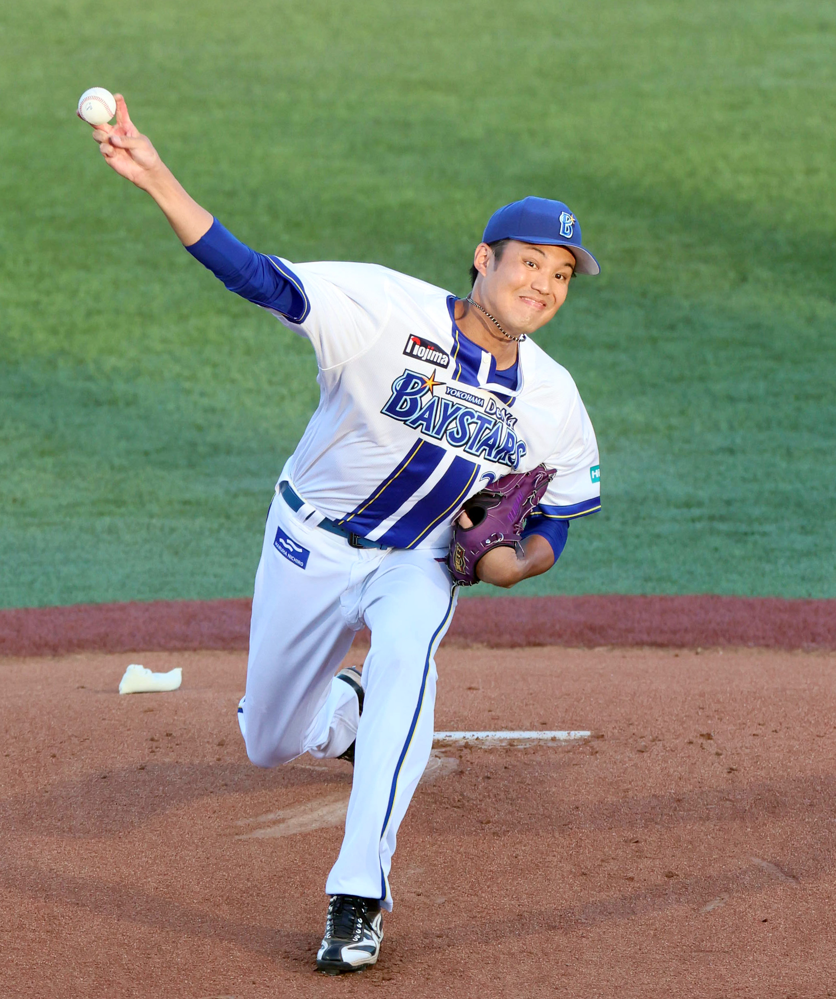 DeNA・藤浪晋太郎、一回0封デビュー 最速156キロ全5球がストライク