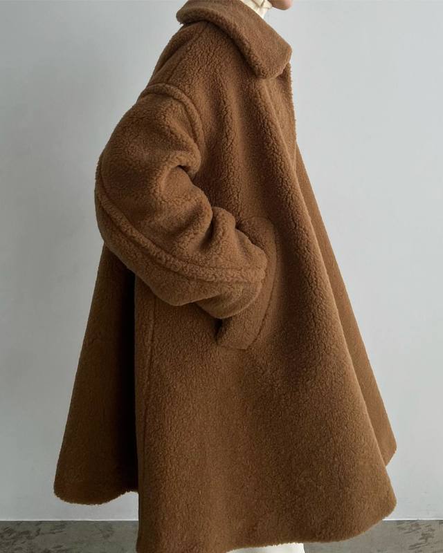 松本恵奈のMUST BUY-10月21日（金）発売の ”VOLUME FLARE BOA COAT”を