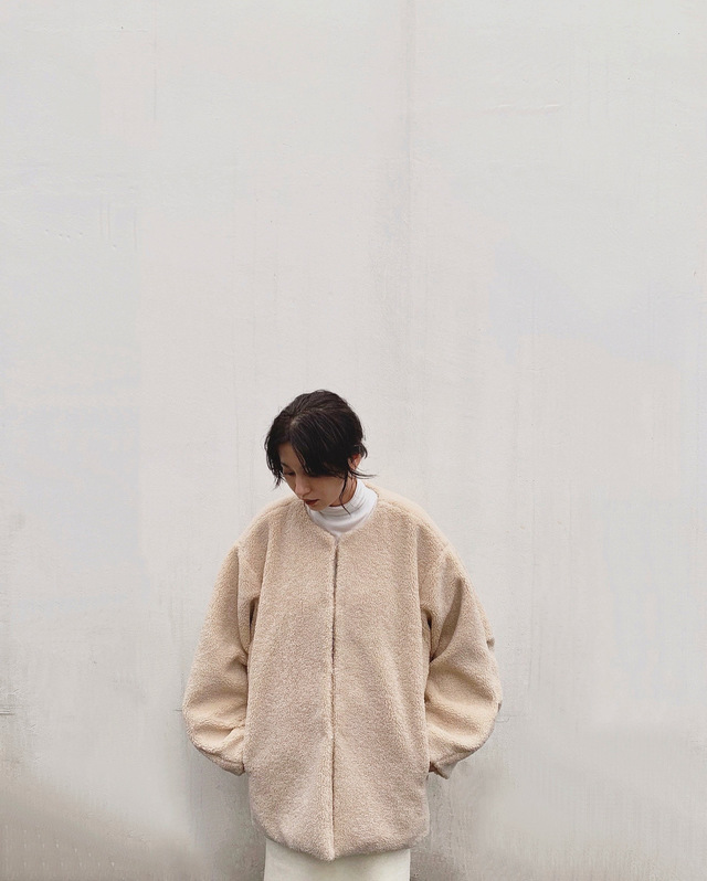 10月のEC限定アイテムはワンピースとボアブルゾンの2型。10月23日（水