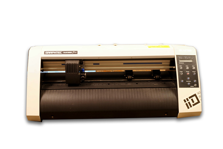 カッティングマシン