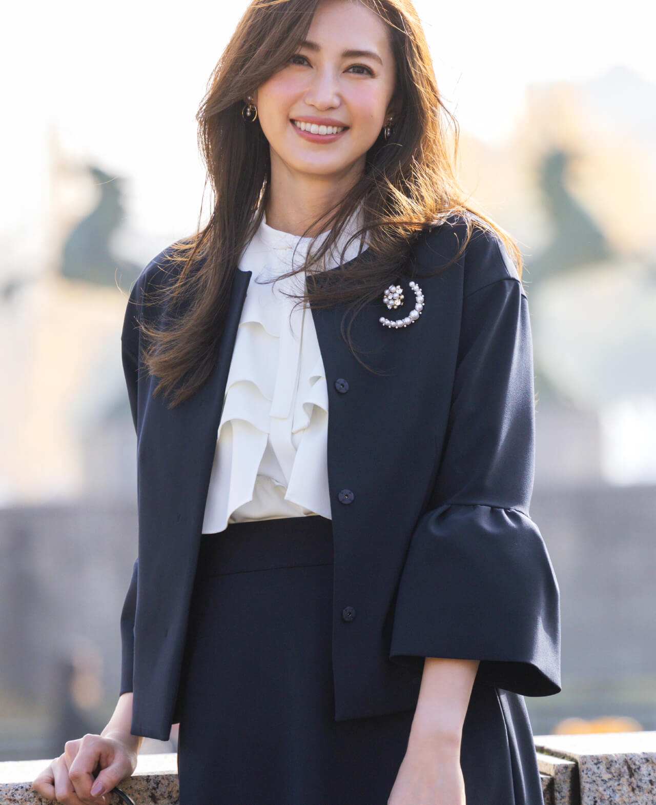 組曲】大切な日の装いも私らしく、きれいめフェミニン派の春のセレモニー服