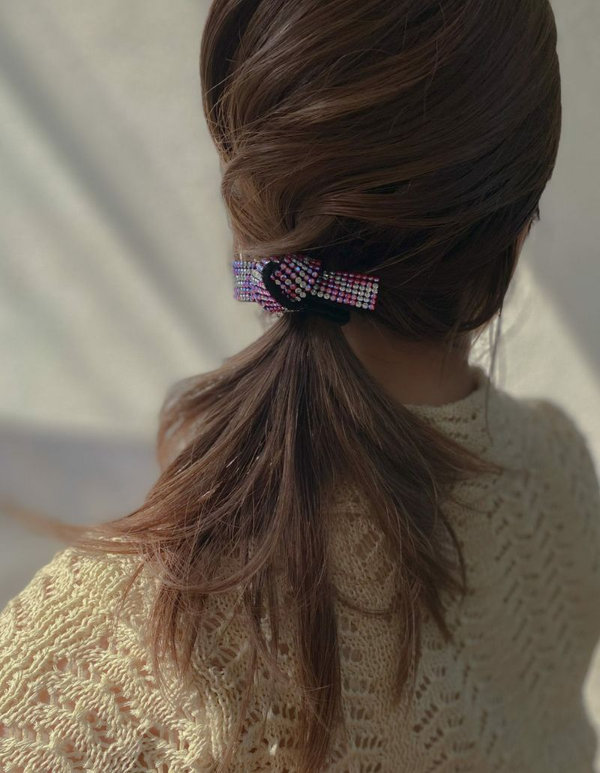 夏の陽射しに負けない！キラキラと輝くヘアゴム【ドレスポニー