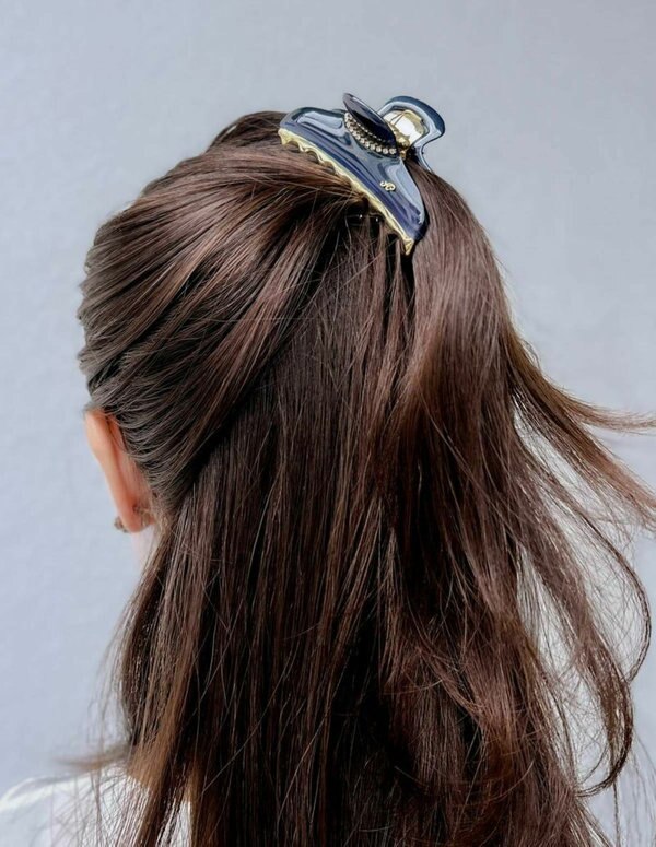 予算2万円以内】大人の女性が喜ぶヘアアクセサリーギフト | acca