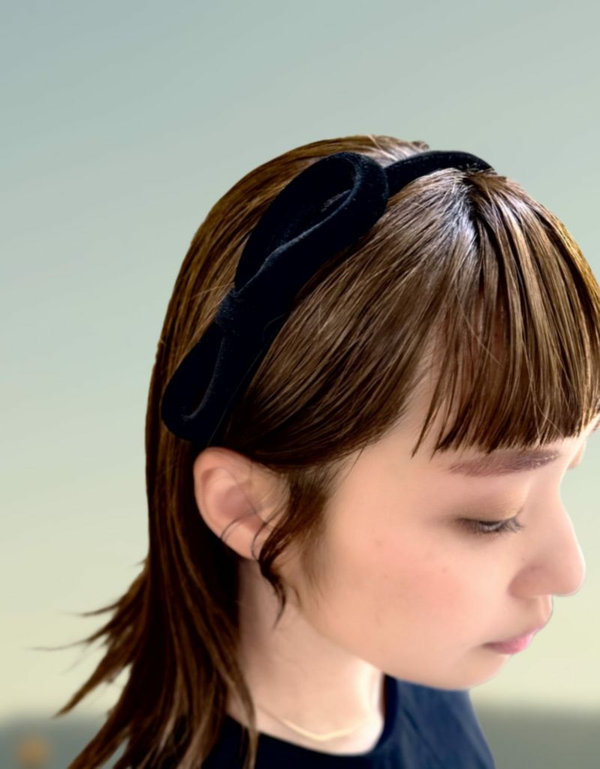 梅雨の髪悩みを救う“カチューシャ”スタイル | ACCA(アッカ) | ONWARD