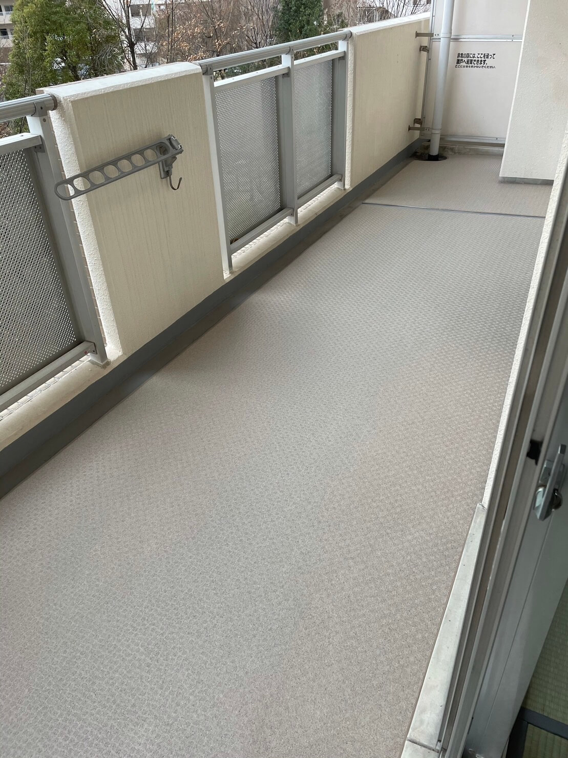 ベランダの長尺シート張替え | 株式会社CROSS｜大阪・堺市のリフォーム会社