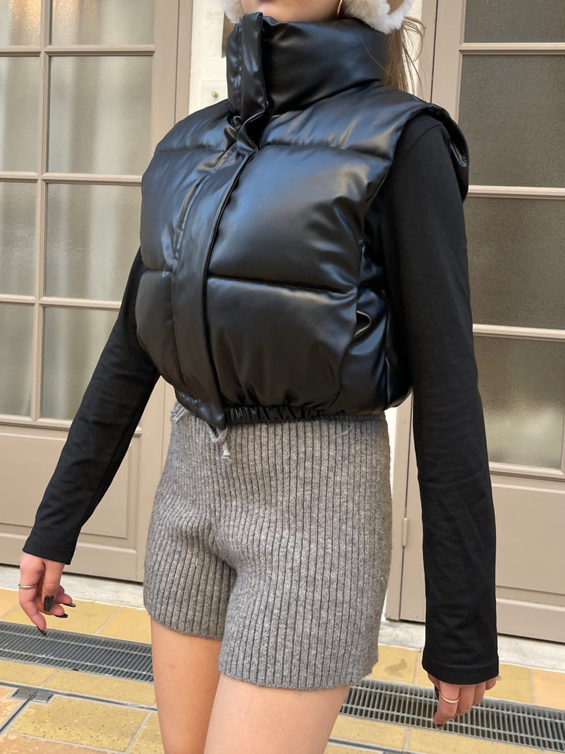 スタンドカラーダウンベスト DPB73123 – CRAMMY