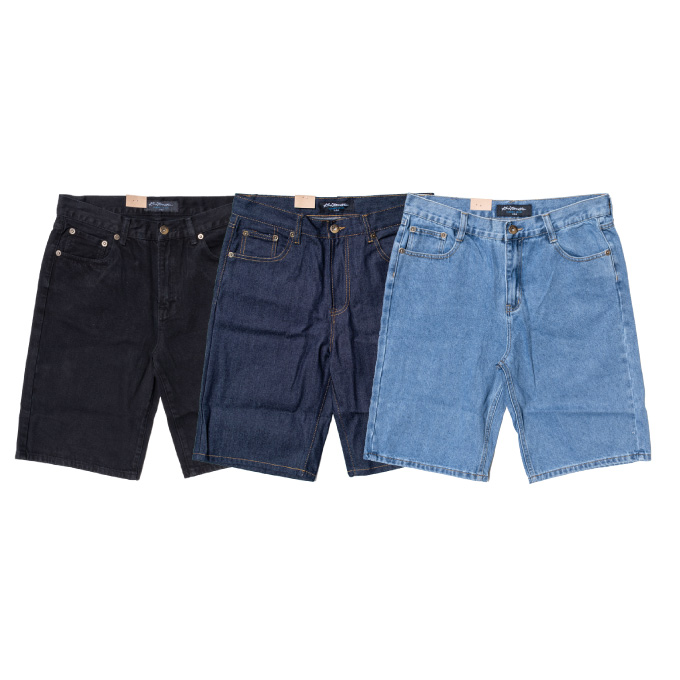 クラシカルな雰囲気をもつ 色加工無しのストレート デニムショーツ