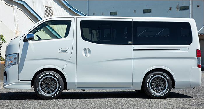 NV350 キャラバン専用 ESSEX リーガルフェンダー(車検対応) を販売中