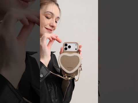 iPhone 15 Pro用レザーバイカラーハートケース – シックで完璧にマッチ