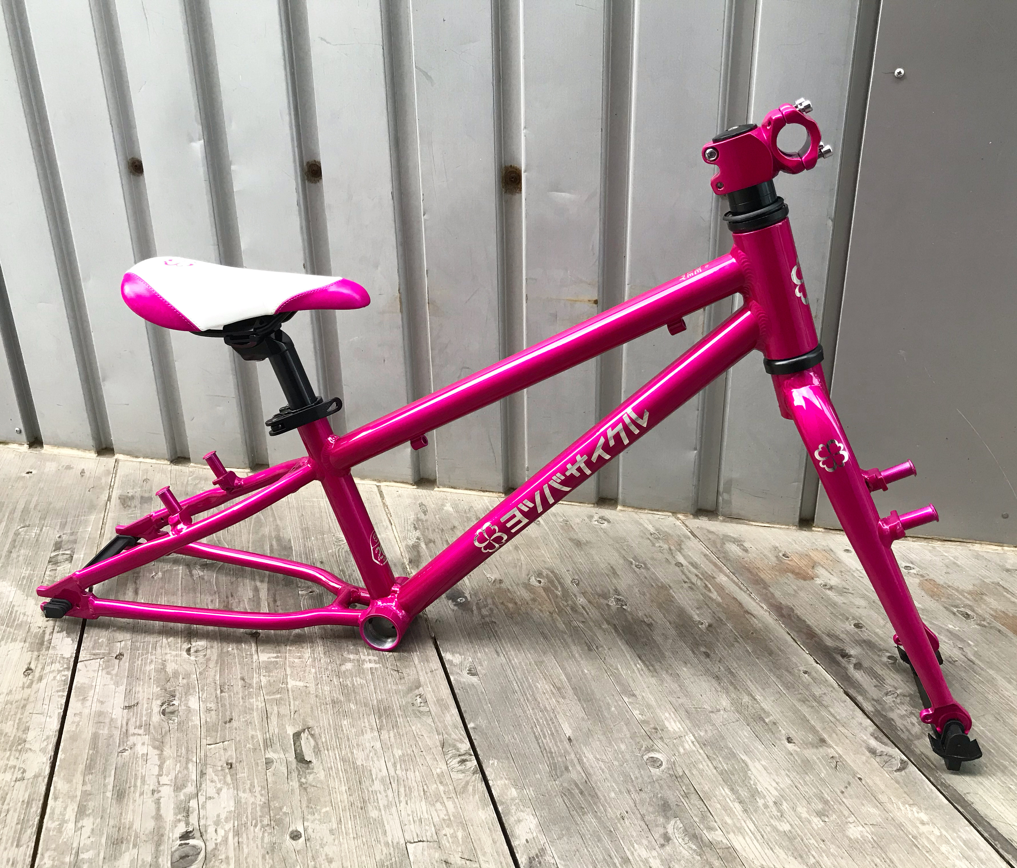 キャリーバッグ付き・極美品】ヨツバサイクル 16インチ クリスタル