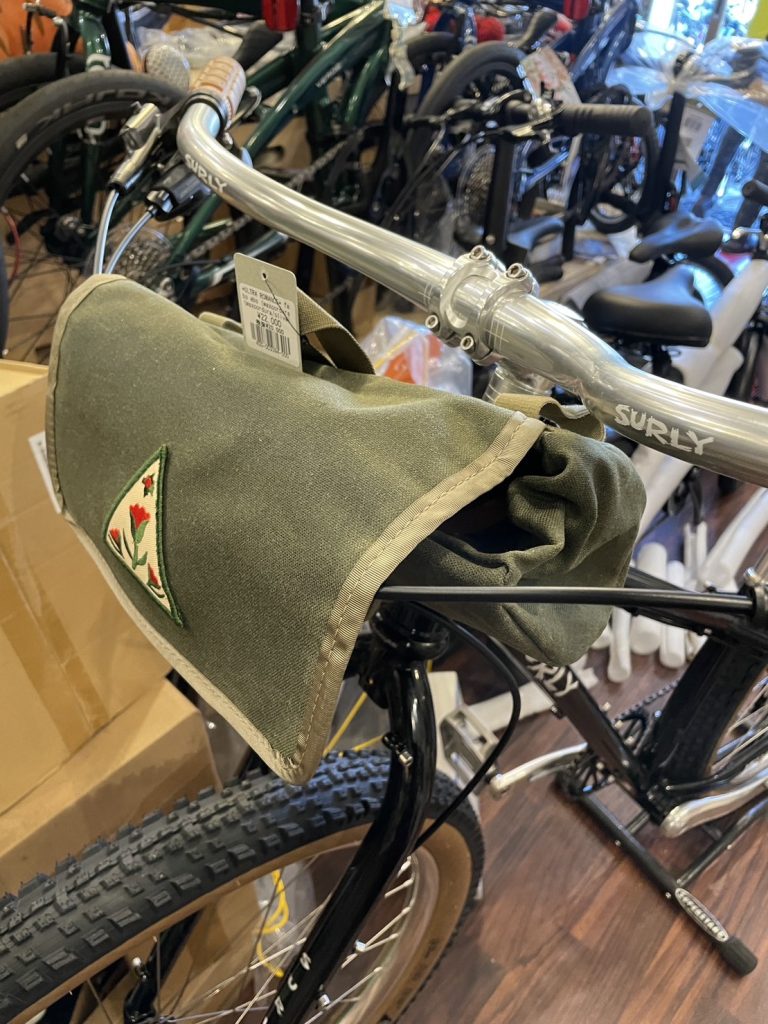 2022年12月☆ULTRA ROMANCE「ウルトラロマンス」が入荷しております