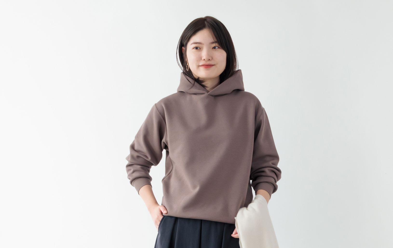 シルクタッチの高密度ブランケットパーカー/ブラック | Factelier