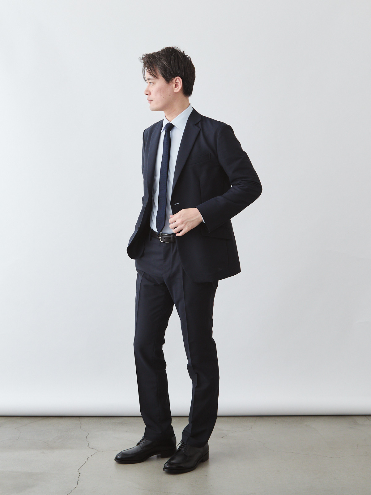 風、抜ける”スラックス/ウォッシャブル/無地ネイビー | Factelier