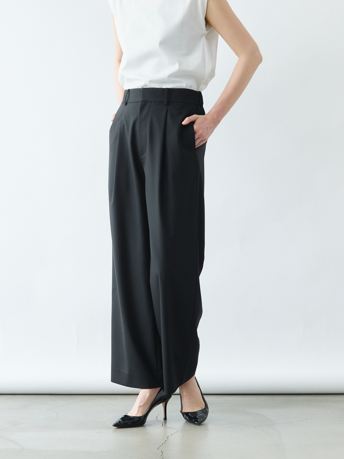 上質イージースラックス/ブラック | Factelier (ファクトリエ)