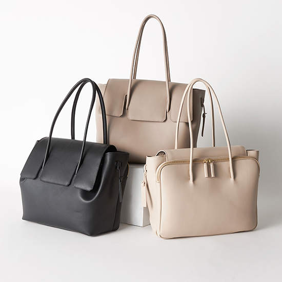 neque]【kokodeオリジナル】PC収納A4レザートートバッグ | KOBUNSHA