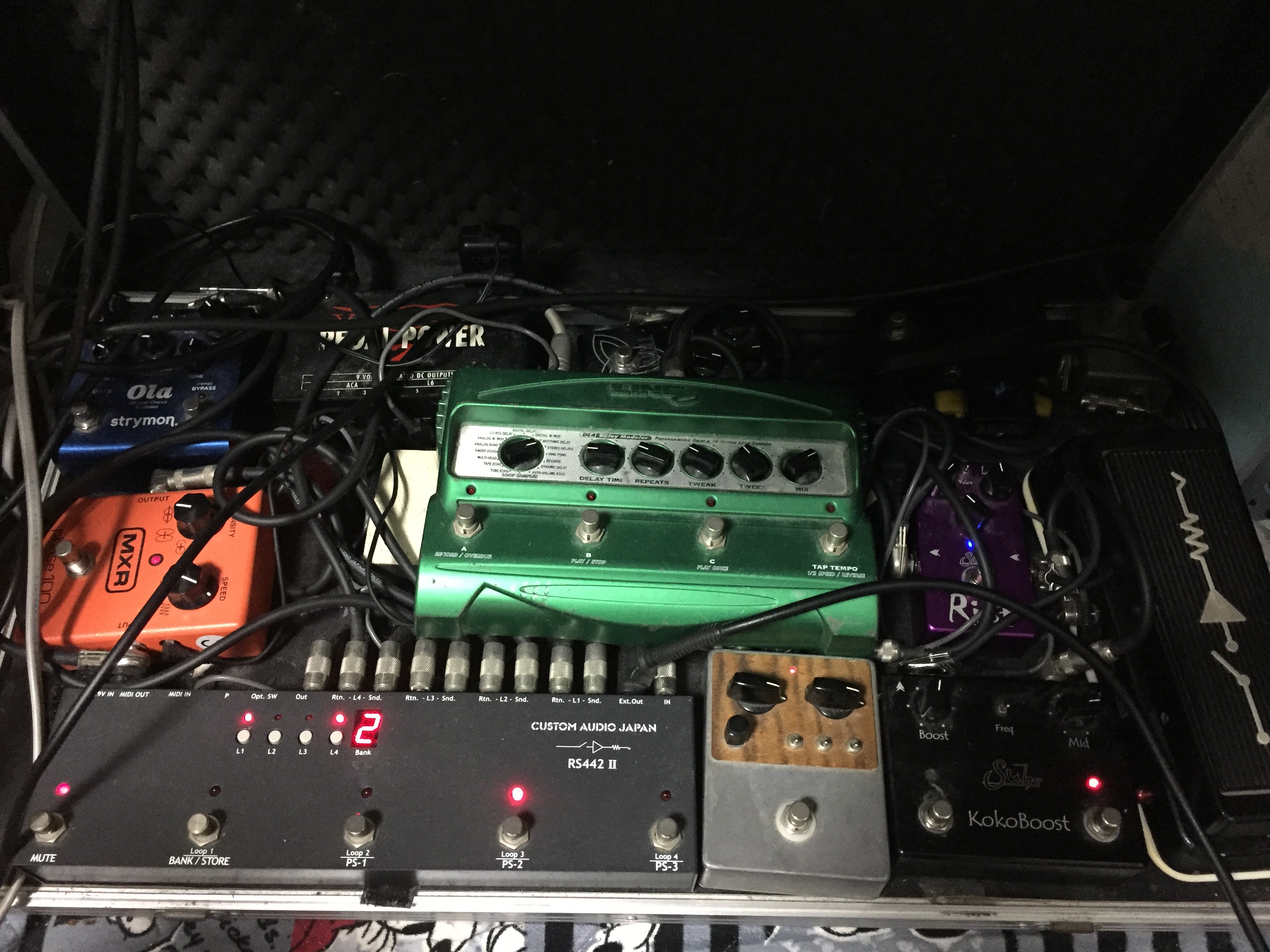 E.W.S Fuzzy Drive FD-1 レビュー ｜ D-D-Distortion.com