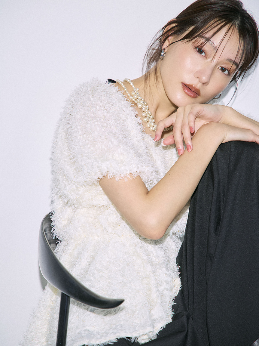 ONLINE限定】フリンジラメジャガード2wayオフショルブラウス