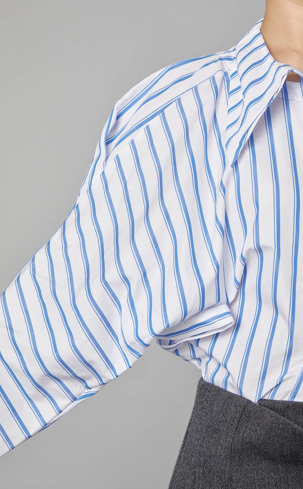 AKIKOAOKI｜ビッグカラーストライプシャツ