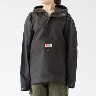 プレゼント対象】G1000アノラック DarkGrey／FJALLRAVEN(フェール