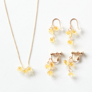 ピアス/イヤリング/ネックレス】ミモザ／HARIO Lampwork Factory