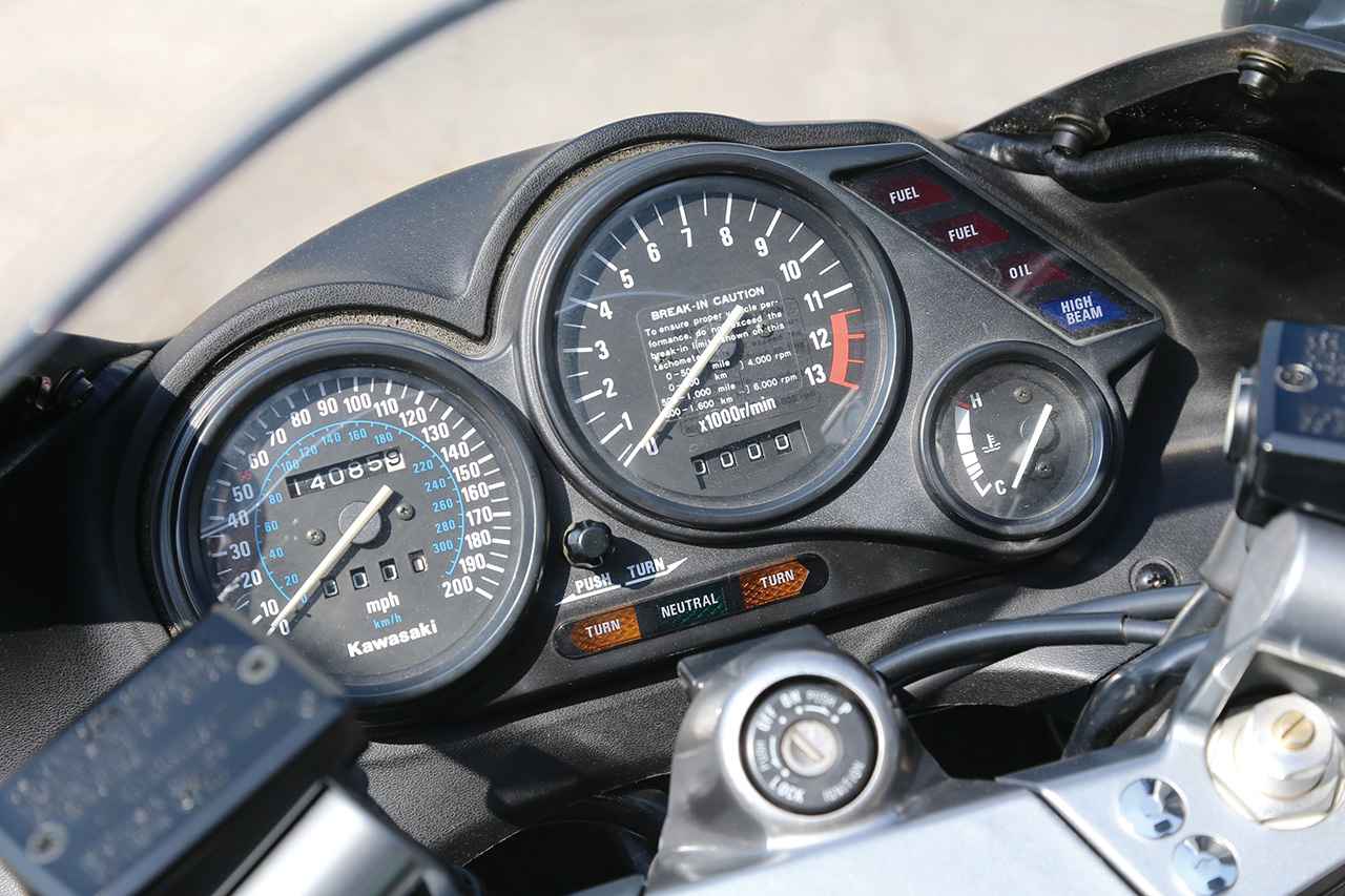 カワサキ「ZZ-R1100（ZX-11）」1990年｜300km/h時代の幕開けを飾った