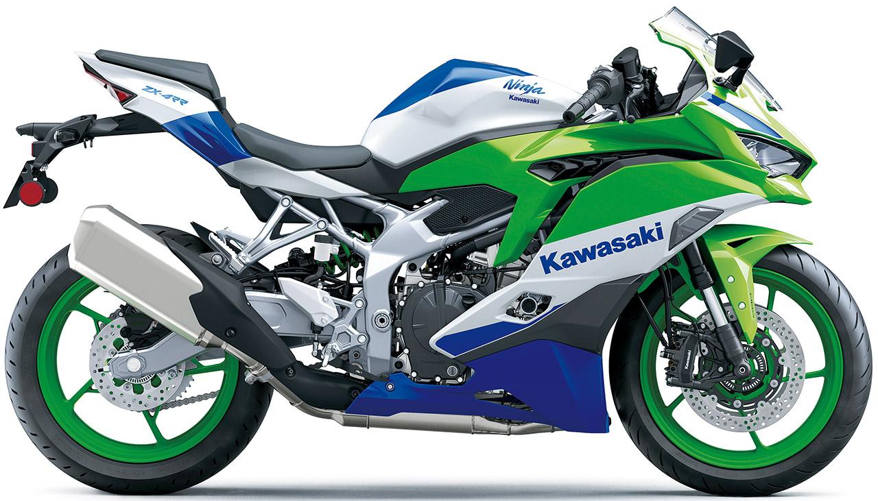 カワサキ「Ninja ZX-4RR 40thアニバーサリーエディション」を手に