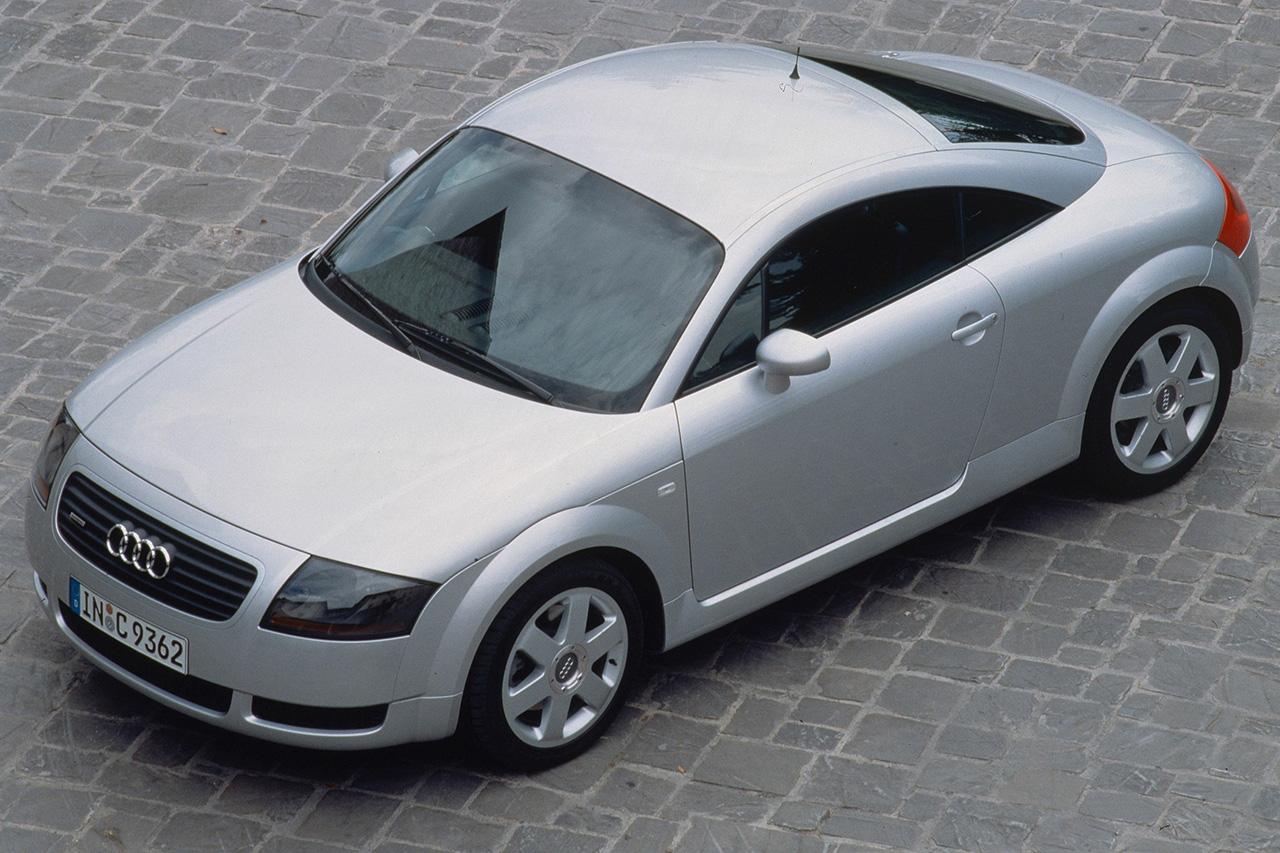 アウディ、1998年にデビューしたAudi TTが誕生から25周年を迎えたこと