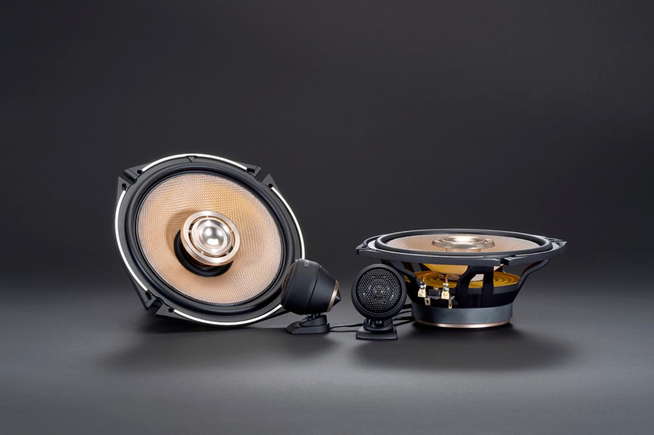 2ユニット3ウェイの車載用カスタムフィットハイレゾスピーカー