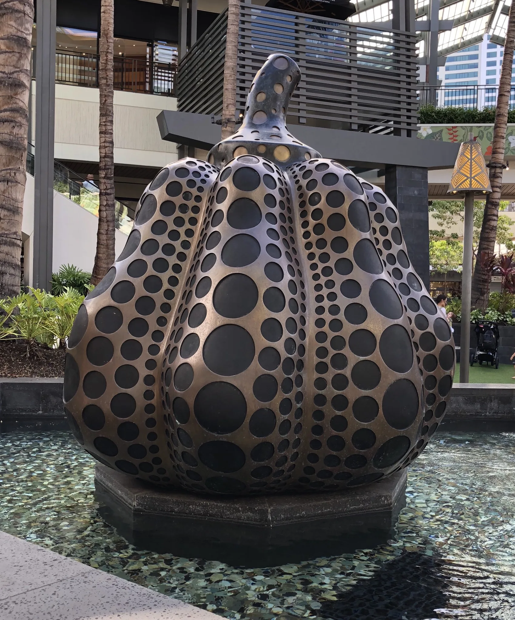 青い銅の花といわれる カルカンサイト | カラッツ Gem Magazine