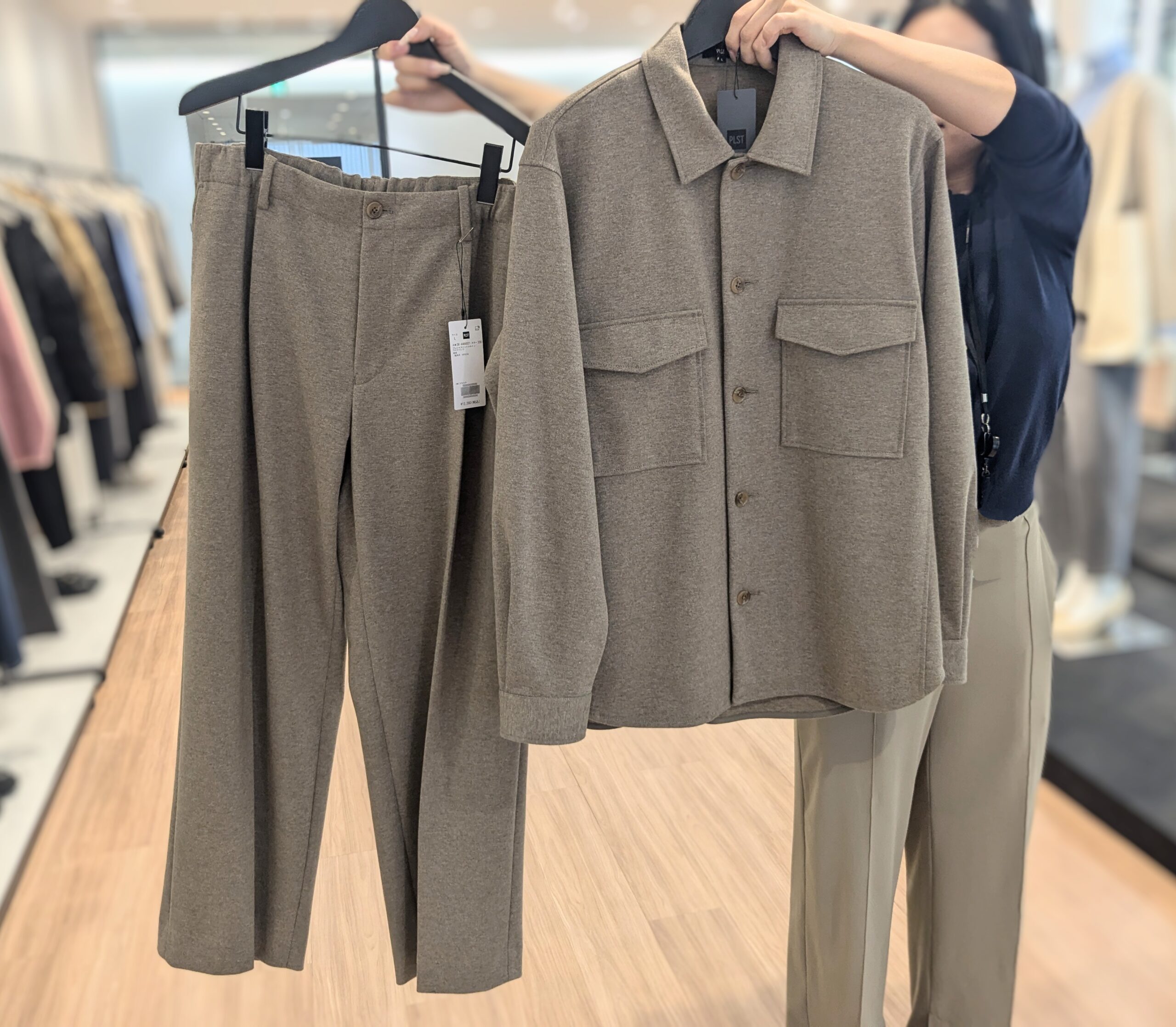 プラステ2024年秋冬】美脚パンツ、メンズセットアップまで最強